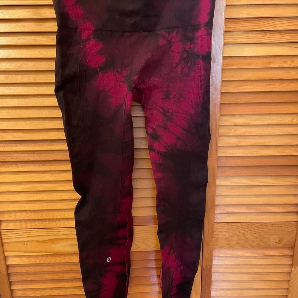 Lululemon Ebb to Street Leggings, Wine Berry Bordeaux, Size Not Noted. - Picture 10 of 10